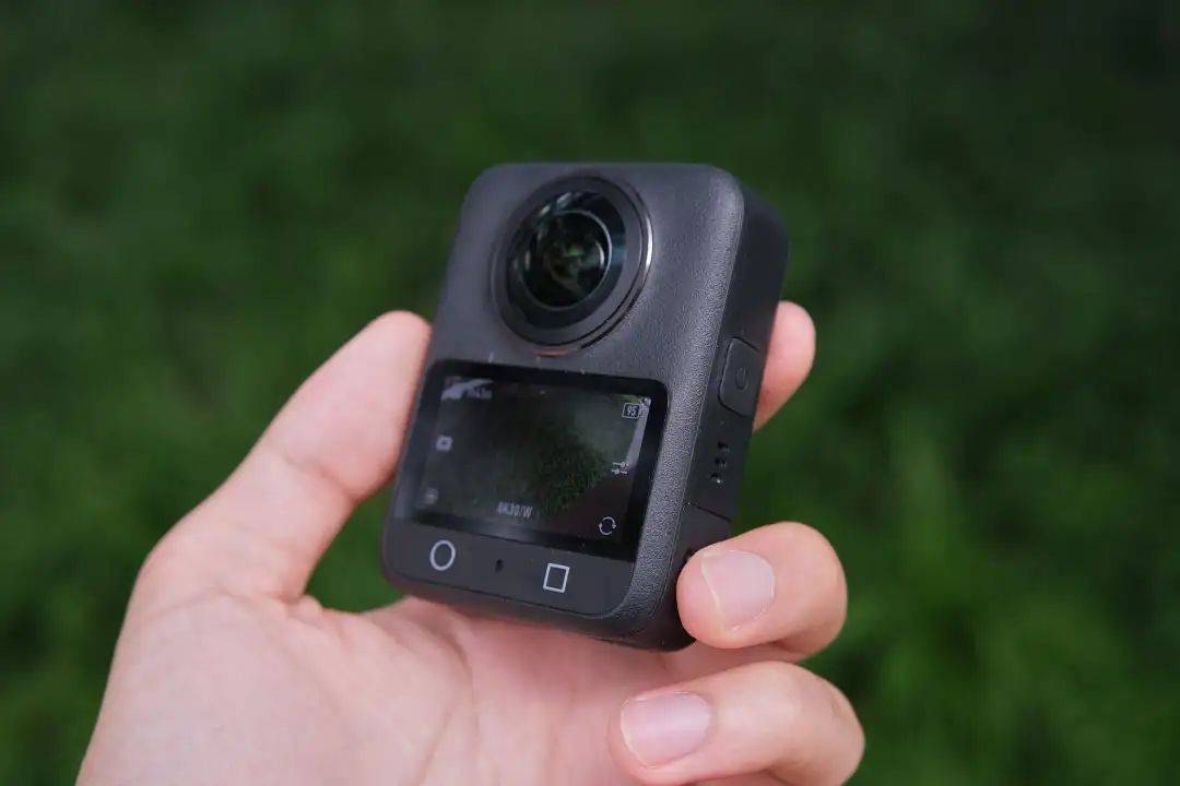 DJI OSMO360 深度评测爱游戏app上天入地从内而外：大疆(图7)